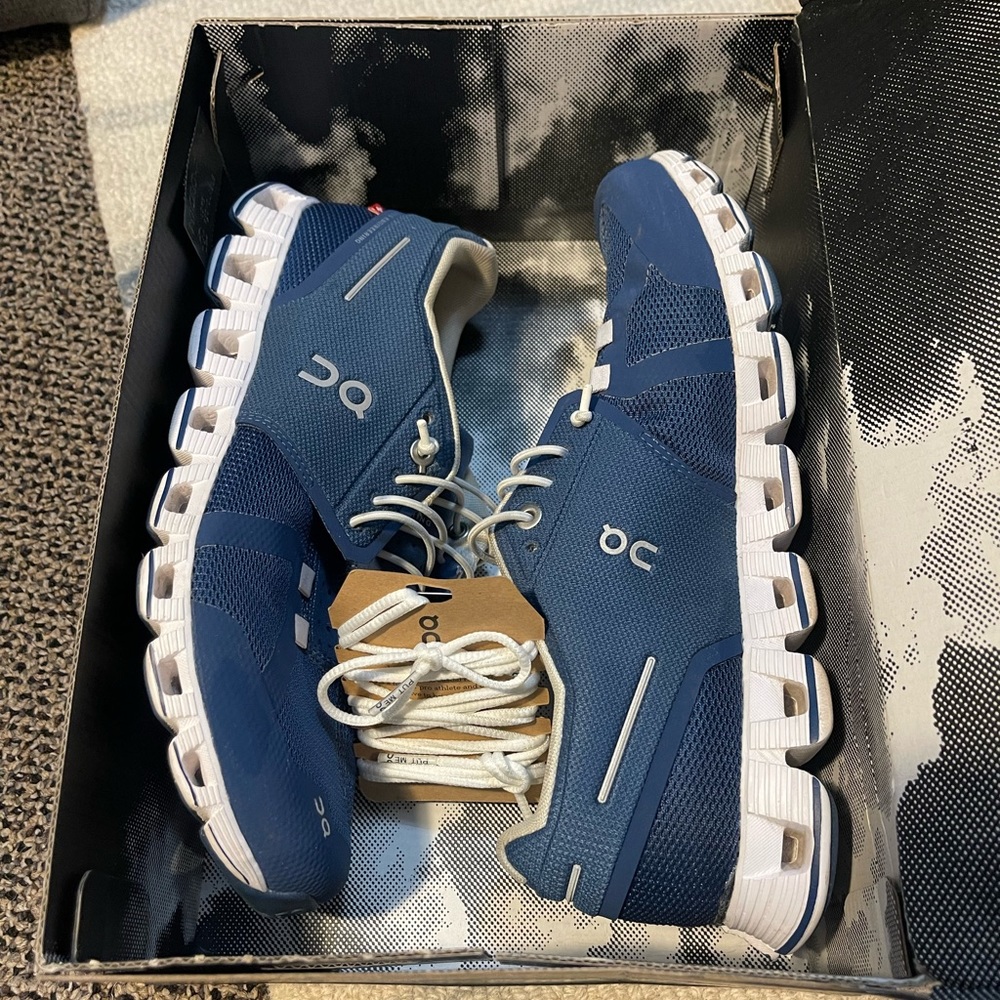 COPY - On Cloud - Women’s Cloud Sneaker WITH BOX
